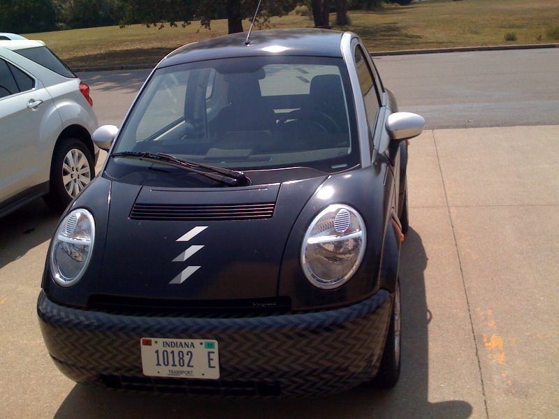 THINK Car outside Ener1 facility