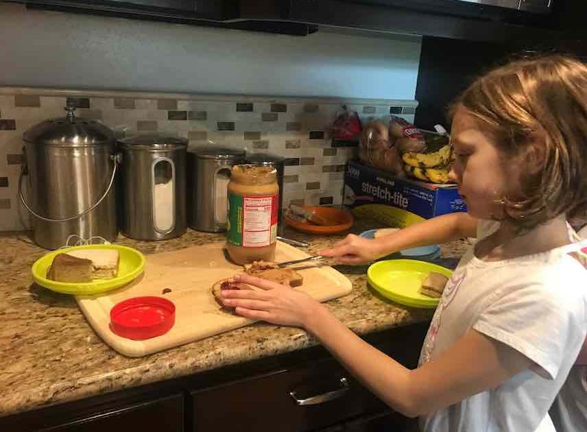 Mom Tells Neighbors Her 9-Year-Old Daughter Could Help Them ...