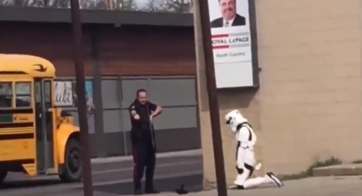 Alberta Cops Handcuffed A Woman In A Star Wars Costume Because Someone Complained About Her Fake Blaster Reason Com