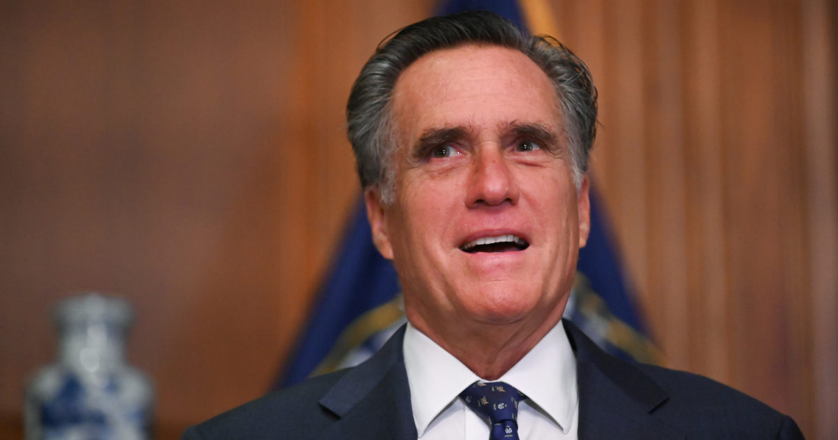 Mitt Romney's Lament Highlights Trump's Swing-State Mormon Problem