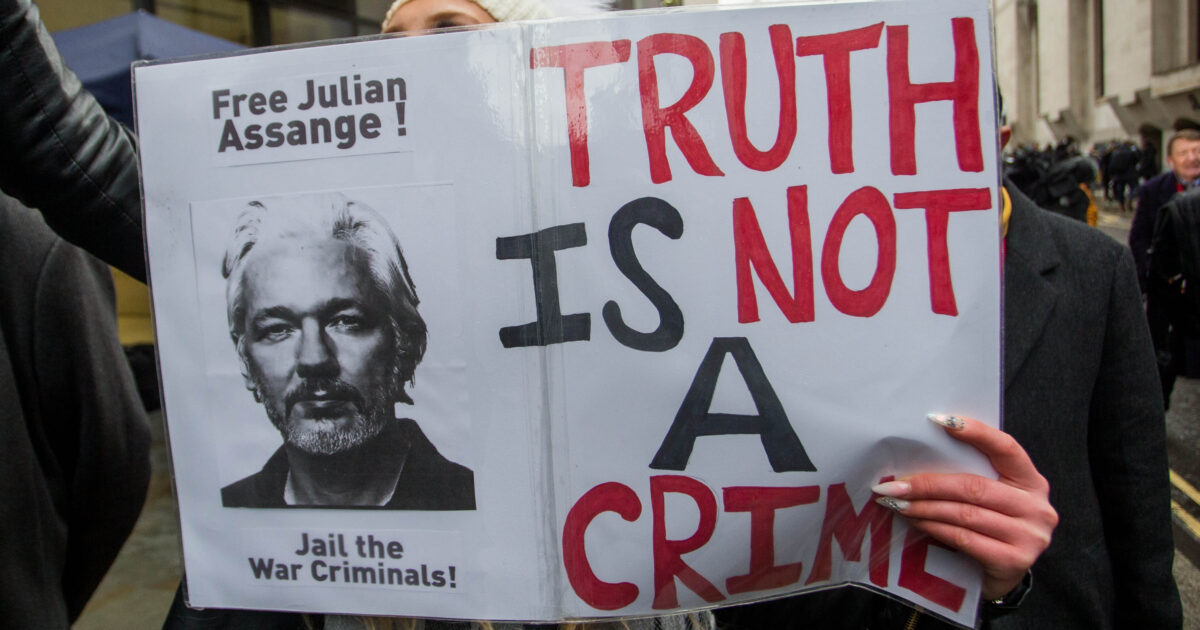 The Case Against Julian Assange Is Also a Case Against a Free Press – Reason.com