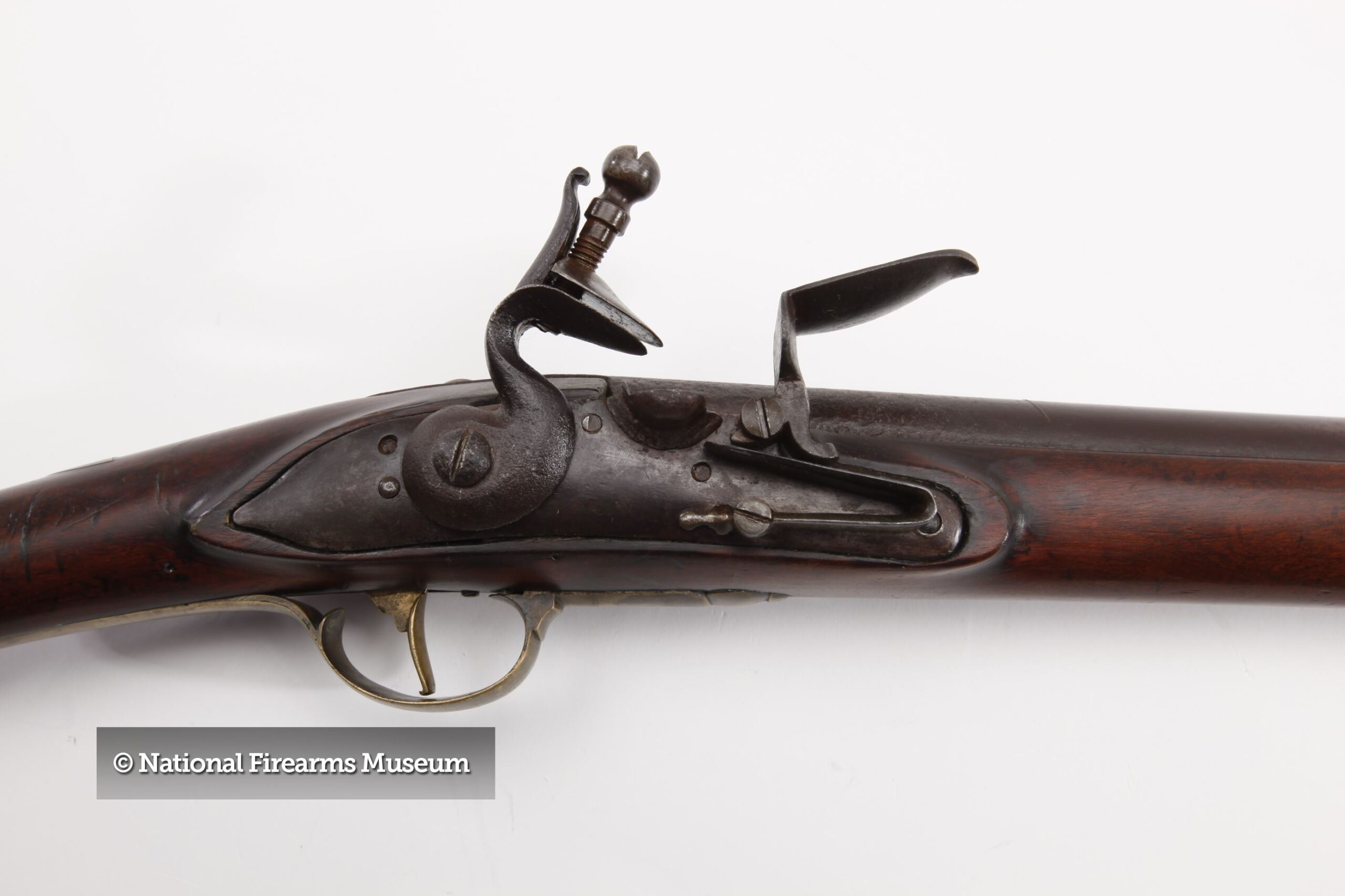 BLUNDERBUSS definition and meaning