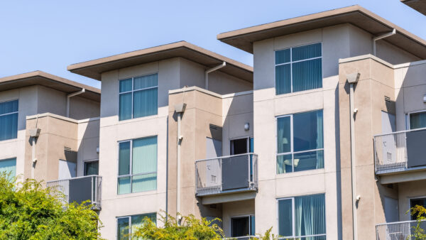 Exterior view of an apartment building in Santa Clara, California.