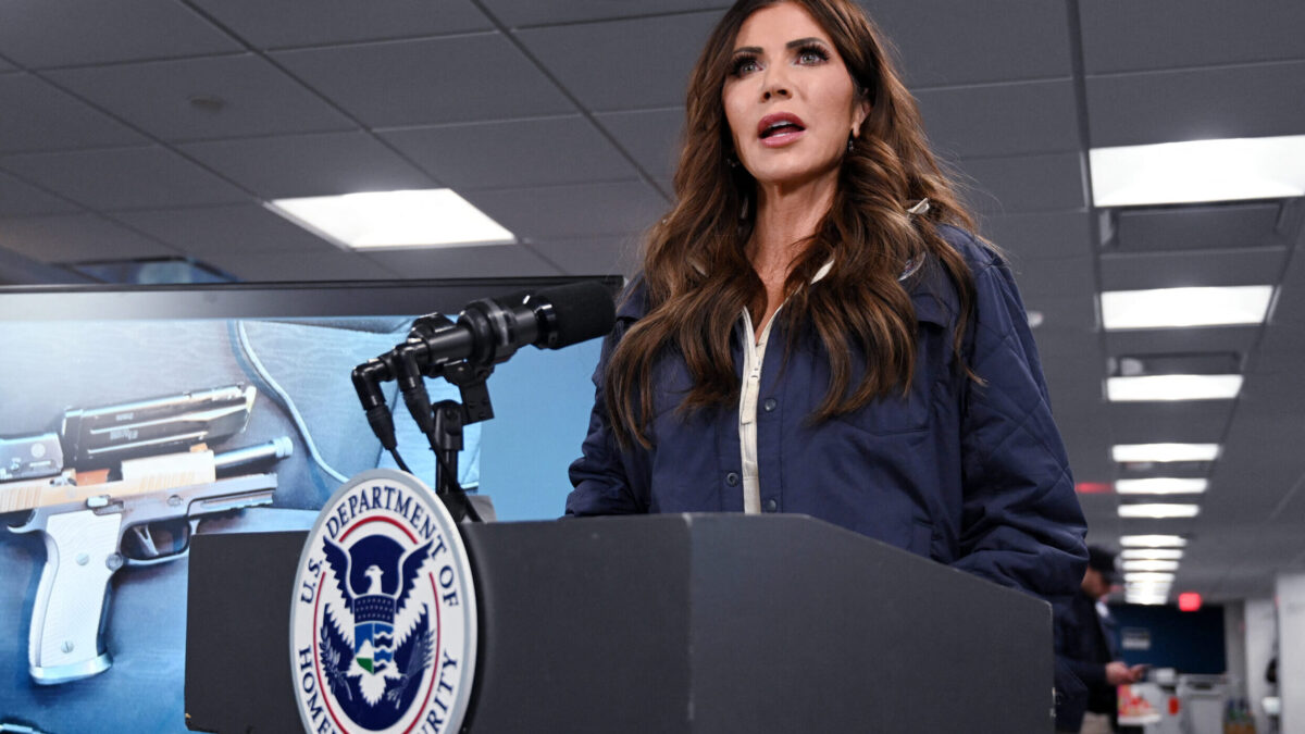 When 'Pro-Gun' Politicians Say 'You Can't Have Guns': The Alex Pretti Shooting and the Second Amendment