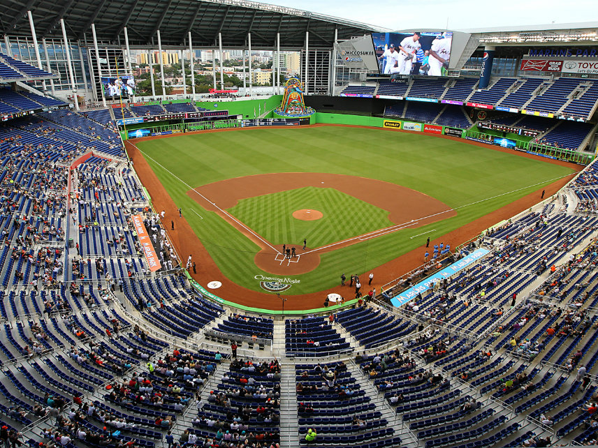 Marlins and Nationals Played in a Nearly Empty Stadium in Miami