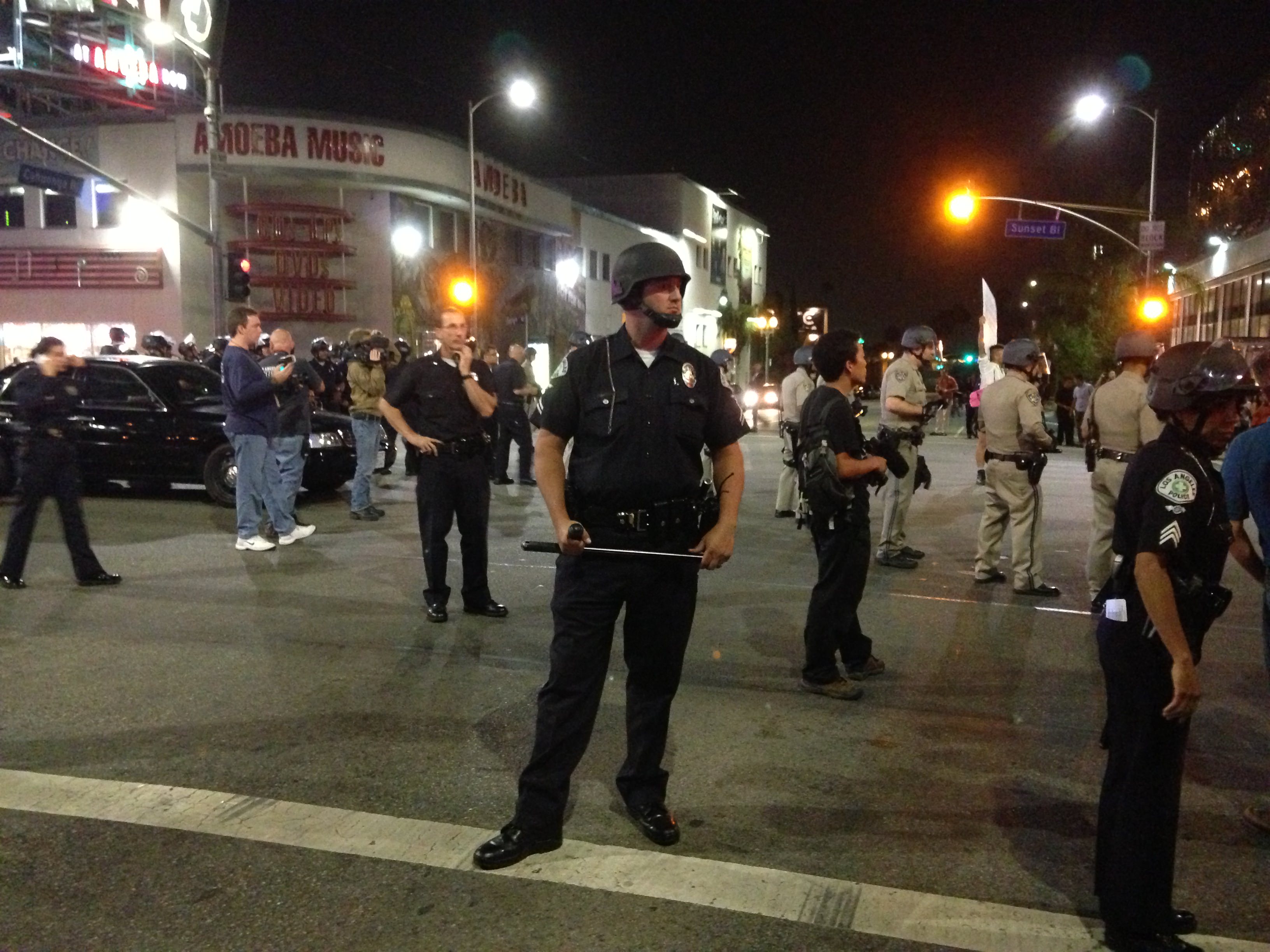 Law Enforcement Counters Zimmerman Protesters with Riot Gear, Batons ...